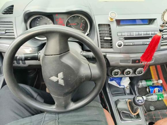 [无锡·苏B] 二手三菱翼神2013款 时尚版 1.8L 手动舒适型