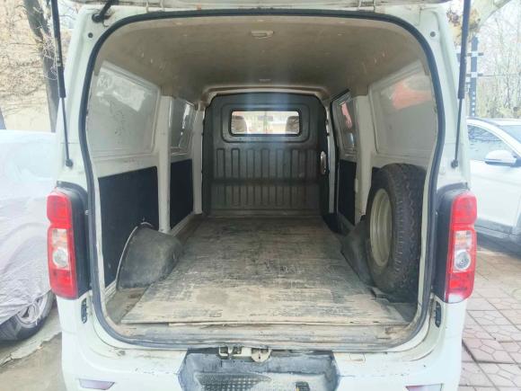 [西安·陕U] 二手长安凯程长安睿行M802018款 1.5L基本型CNG厢货平顶背掀门4G15S