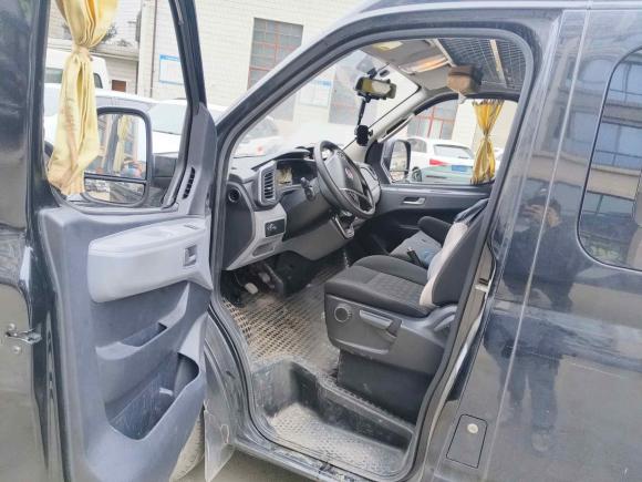 [成都·川G] 二手上汽大通MAXUS新途V802024款 傲运通 6MT 短轴中顶147Ps 7/8/9座