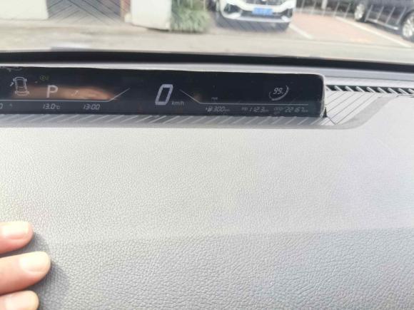 [上海·鄂E] 二手哪吒汽车哪吒V2022款 潮 300 Lite 磷酸铁锂