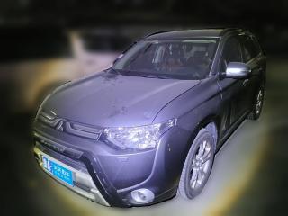 三菱欧蓝德2013款 2.4L 四驱豪华导航版 5座「济南二手车」「天天拍车」