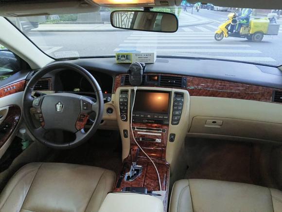 [广州·粤E] 二手丰田皇冠2007款 3.0L Royal Saloon标准