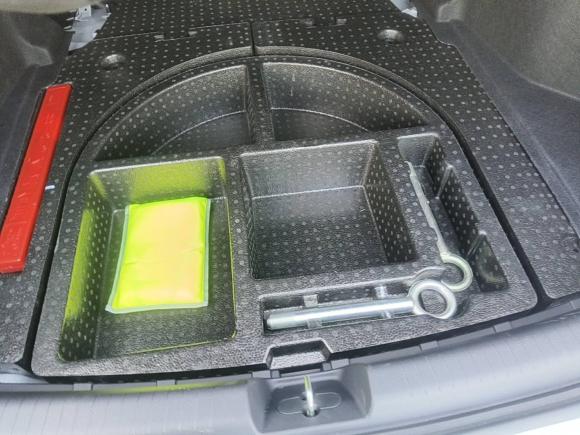 [上海·沪A] 二手威马汽车威马E.52021款 500 即客行