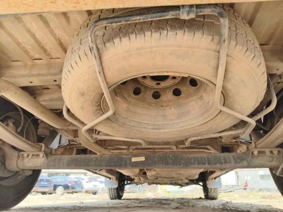 [义乌·浙G] 二手大通新途V802015款 2.5T 手动傲运通版短轴中顶