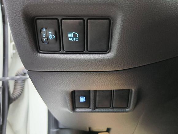 [武汉·鄂A] 二手丰田奕泽IZOA2018款 2.0L 奕驰版 国VI