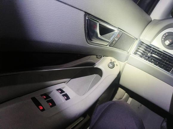 [上海·沪A] 二手奥迪奥迪A6L2010款 2.4L 舒适型