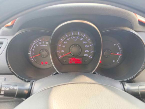 [青岛·鲁B] 二手起亚起亚K22015款 两厢 1.4L AT GLS