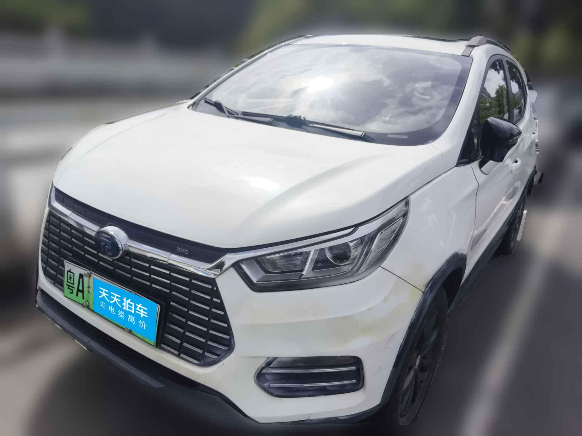 [广州·粤A] 比亚迪元新能源2018款 EV360 智联炫酷型