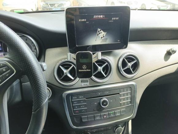 [上海·沪A] 二手奔驰奔驰GLA2016款 GLA 200 动感型