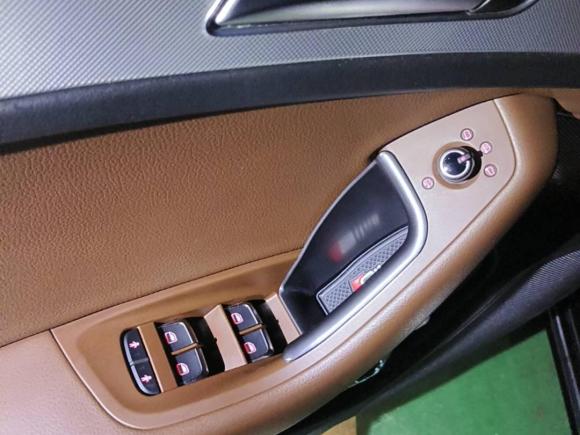 [武汉·鄂A] 二手奥迪奥迪A6L2017款 45 TFSI quattro 运动型