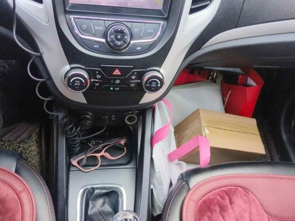 [湖州·浙E] 二手长安长安CS352015款 1.6L 手动豪华型 国V