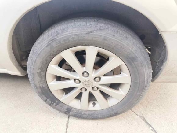 [南通·苏F] 二手别克别克GL82014款 2.4L 经典版