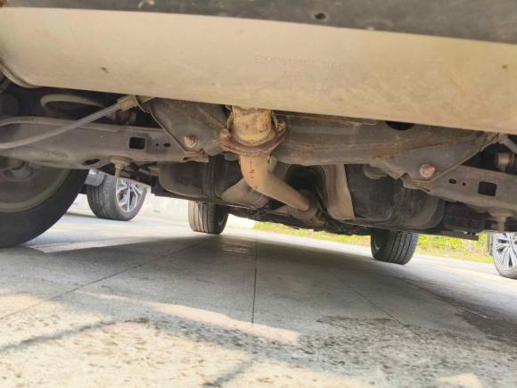 [苏州·苏E] 二手陆风陆风X72015款 2.0T 全景尊贵版