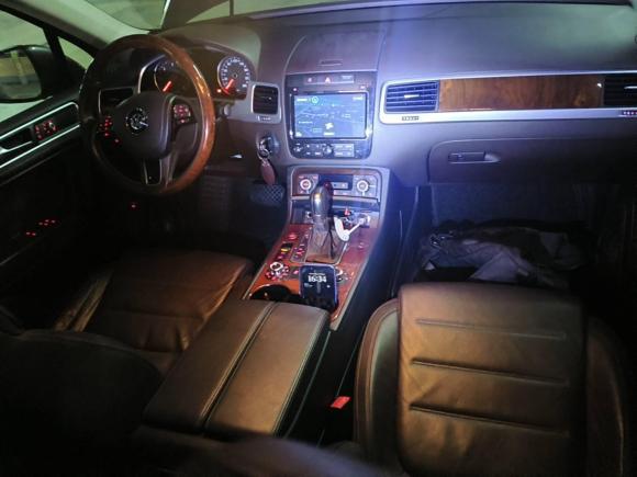 [深圳·粤B] 二手大众途锐2011款 3.0TDI 柴油豪华型