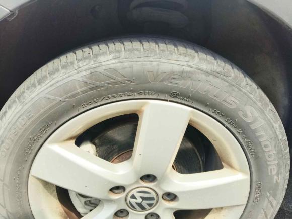 [上海·沪A] 二手大众途安2013款 1.4T 手动风尚版5座