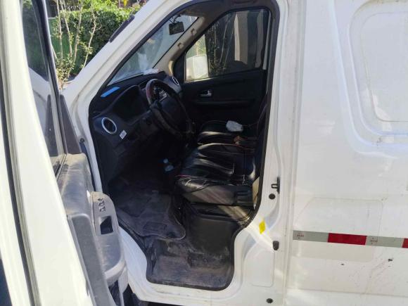 [济南·鲁A] 二手长安凯程长安睿行EM602022款 纯电动厢式运输车4498车长平顶背掀门2座60kW 41.86kWh