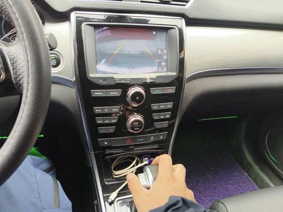 [杭州·皖A] 二手哈弗哈弗H22015款 1.5T 自动两驱尊贵版