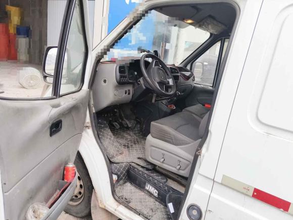 [青岛·鲁B] 二手江铃特顺2017款 2.8T商运型短轴中顶3座JX493