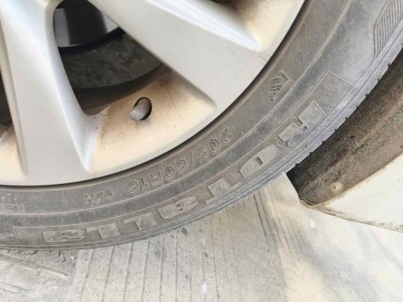 [上海·沪C] 二手起亚起亚K42014款 1.8L 自动GLS