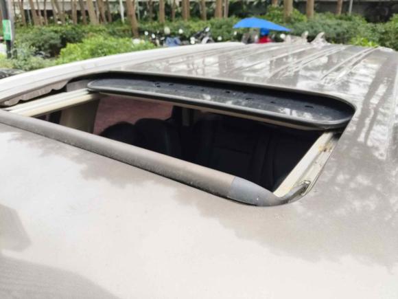 [深圳·鄂B] 二手三菱欧蓝德2018款 2.0L 两驱荣耀版 5座