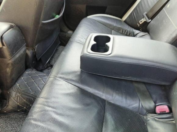 [上海·皖R] 二手三菱翼神2012款 经典 1.8L CVT黑白版