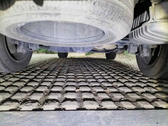 [上海·沪M] 二手荣威荣威RX82018款 30T 智联网两驱至尊版