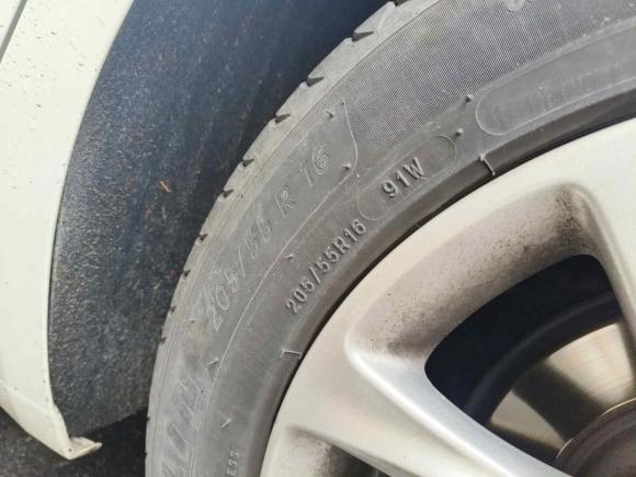 [苏州·苏C] 二手别克威朗2018款 三厢 20T 双离合精英型