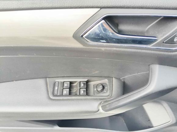 [上海·沪B] 二手大众途安2018款 途安L 280TSI DSG拓界版 7座 国V