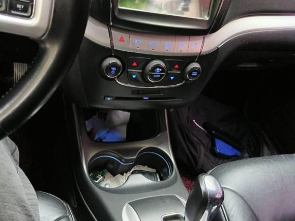 [杭州·浙A] 二手道奇酷威2013款 2.4L 两驱尊尚版