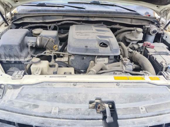 [西安·新A] 二手江铃驭胜S3502013款 2.4T 自动四驱柴油豪华版5座