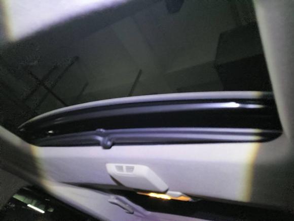 [深圳·粤B] 二手路虎发现2005款 4.0 SC V6 HSE