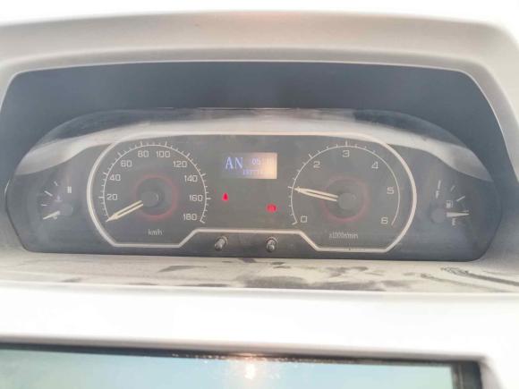 [宁波·浙B] 二手大通新途V802015款 2.5T AMT傲运通版短轴中顶