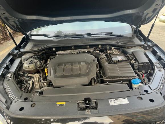 [深圳·粤L] 二手大众帕萨特2022款 330TSI 豪华版