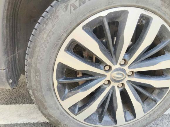 [上海·皖E] 二手广汽传祺传祺GS42017款 235T 手动两驱豪华版