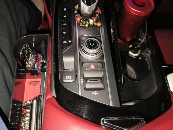 [上海·沪B] 二手玛莎拉蒂Levante2016款 3.0T 标准型