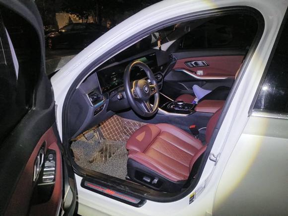 [上海·沪A] 二手宝马宝马i32022款 eDrive 35 L