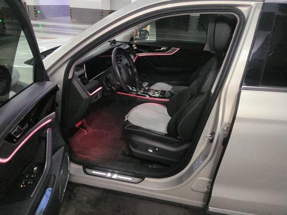 [杭州·浙A] 二手红旗红旗HS52019款 2.0T 智联旗享版