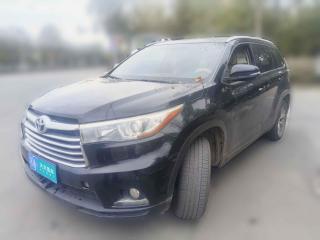 丰田汉兰达2015款 2.0T 两驱精英版 5座