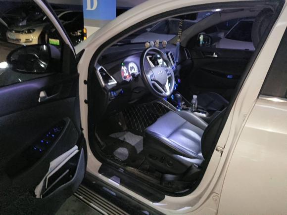 [青岛·鲁B] 二手现代途胜2018款 1.6T 双离合两驱15周年特别版