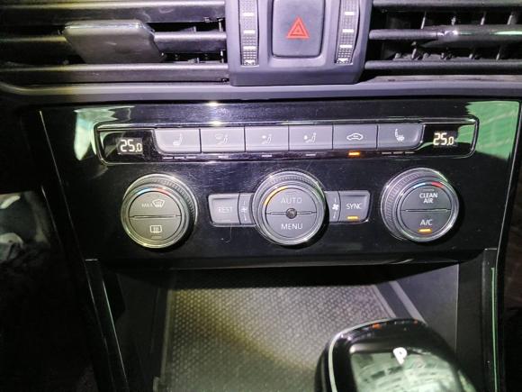 [深圳·粤D] 二手大众帕萨特2019款 330TSI 精英版 国VI