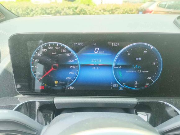 [上海·沪C] 二手奔驰奔驰GLA2022款 GLA 180