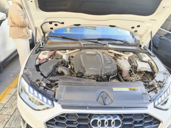 [苏州·苏U] 二手奥迪奥迪A4L2020款 40 TFSI 时尚动感型