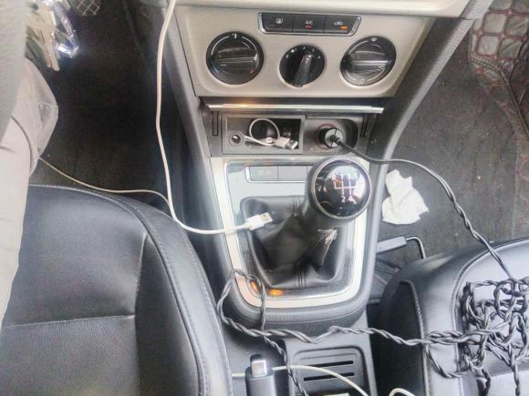 [深圳·粤E] 二手大众朗逸2015款 1.6L 手动舒适版