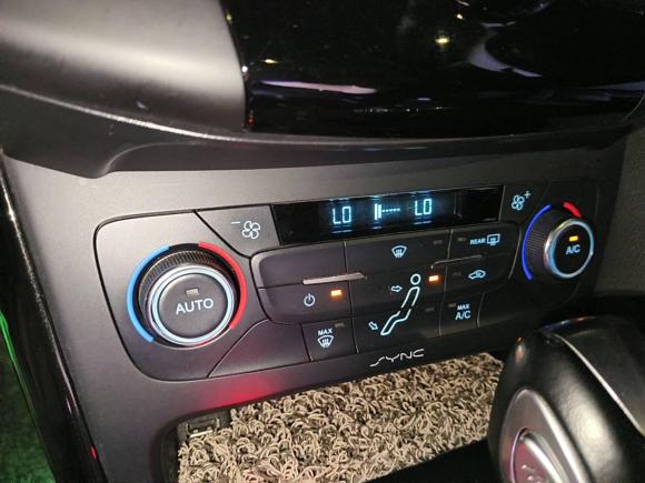 [深圳·粤K] 二手福特福克斯2015款 三厢 1.6L 自动风尚型