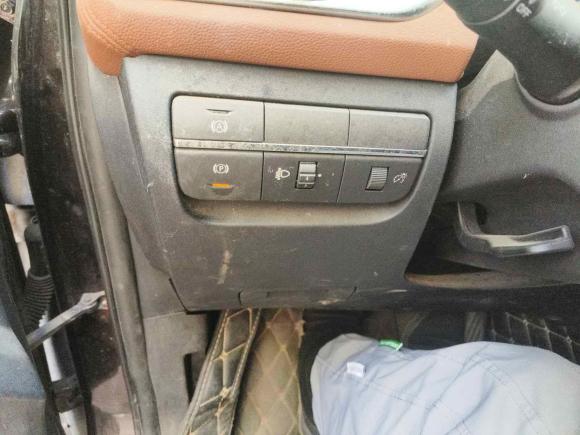 [青岛·鲁B] 二手东南东南DX72017款 1.5T 手动凯旋版