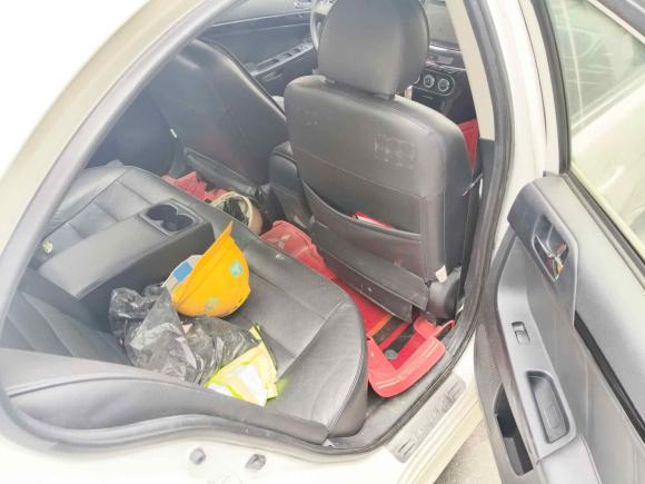 [广州·粤W] 二手三菱翼神2012款 致尚版 1.8L 手动豪华型