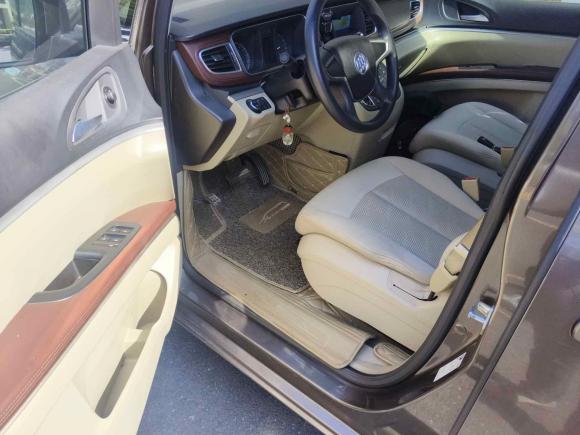 [广州·粤A] 二手别克别克GL82014款 2.4L CT豪华商务舒适版