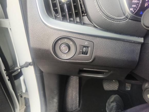 [深圳·浙B] 二手荣威荣威RX52018款 20T 两驱自动旗舰版