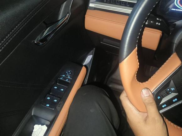 [宁波·浙B] 二手比亚迪比亚迪e22021款 豪华型