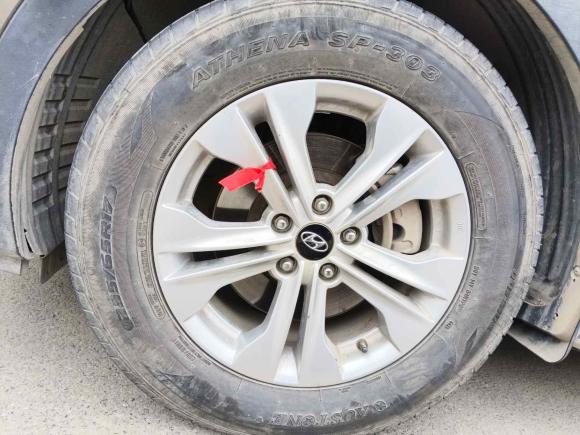 [西安·陕A] 二手现代胜达2013款 2.4L 自动两驱智能型